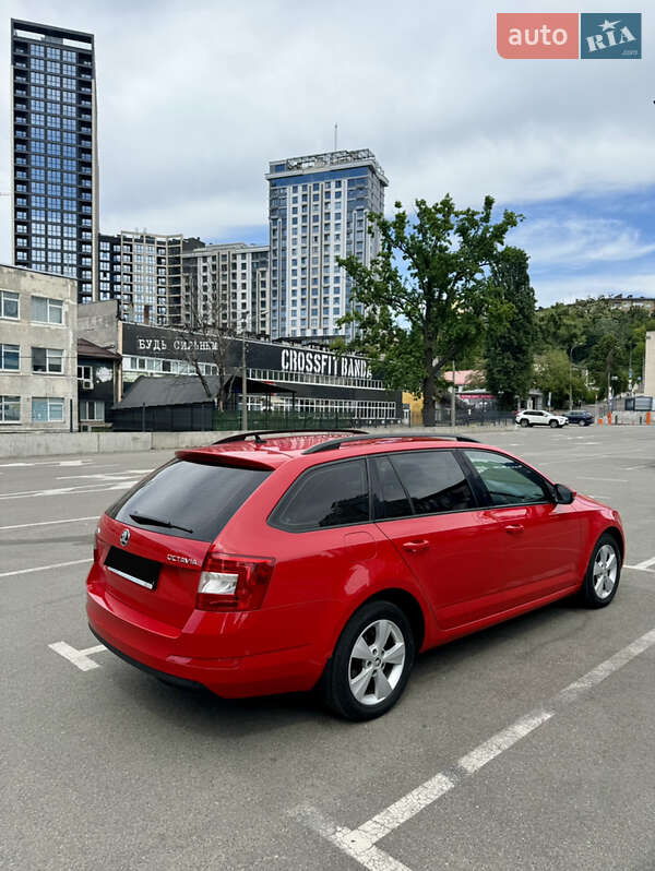 Универсал Skoda Octavia 2016 в Киеве