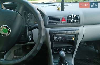 Лифтбек Skoda Octavia 1999 в 