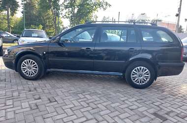 Універсал Skoda Octavia 2008 в Сумах