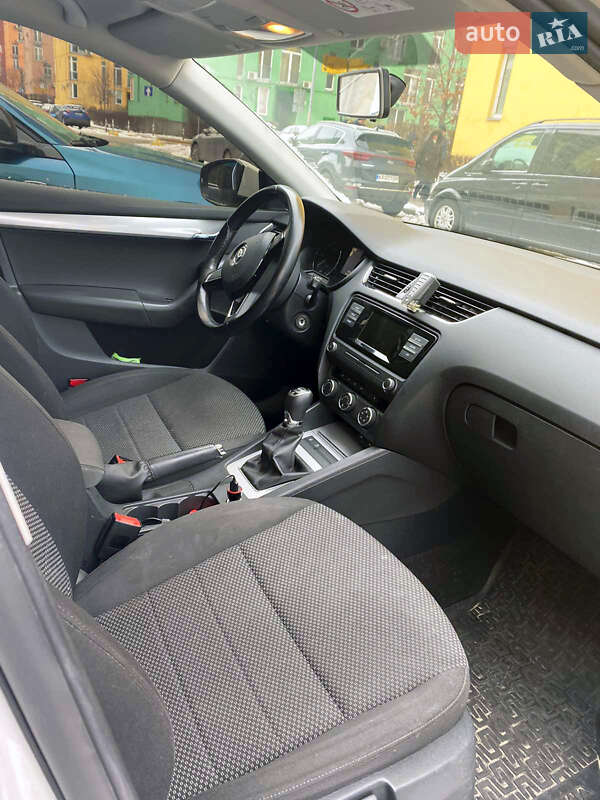 Ліфтбек Skoda Octavia 2015 в Києві