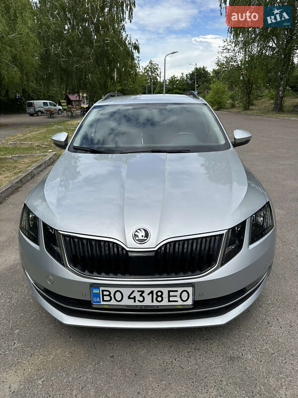 Универсал Skoda Octavia 2018 в Золочеве