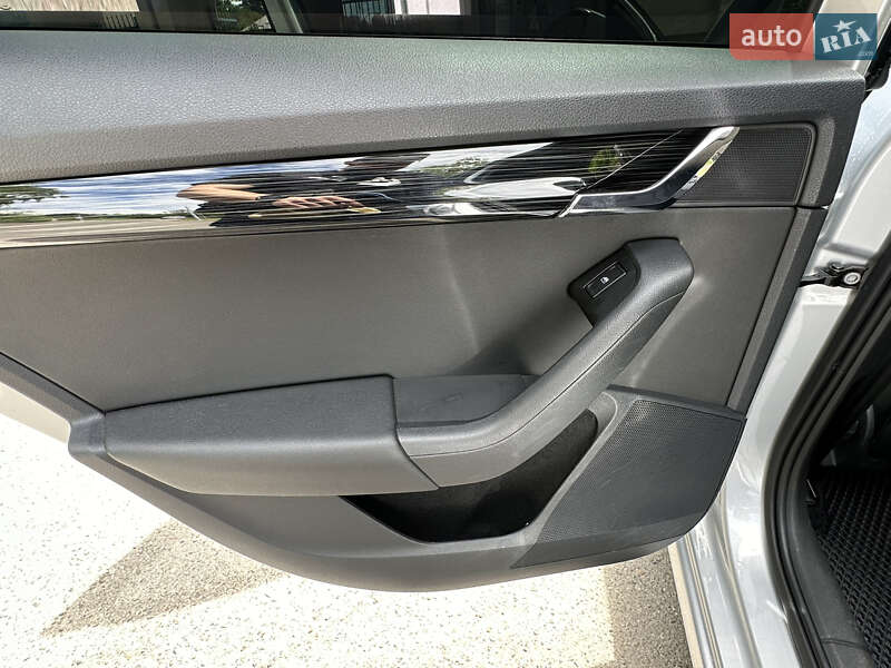Универсал Skoda Octavia 2018 в Золочеве