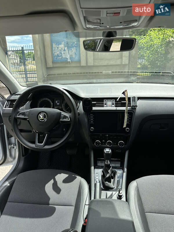 Универсал Skoda Octavia 2018 в Золочеве