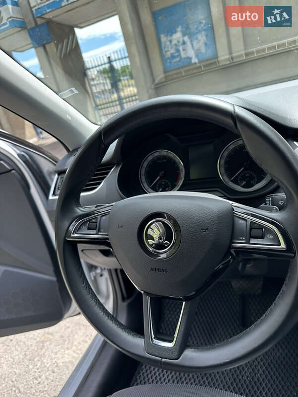 Универсал Skoda Octavia 2018 в Золочеве
