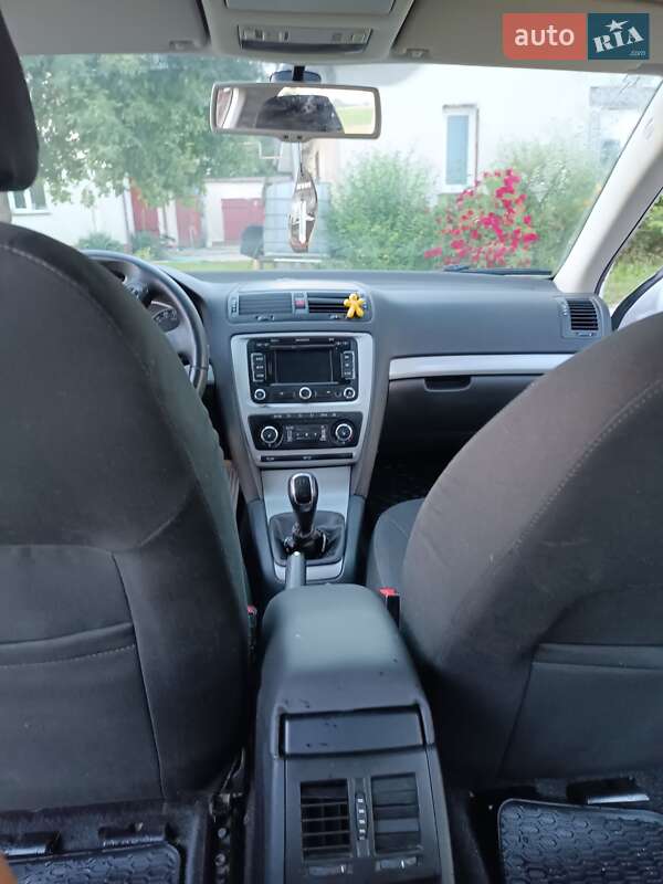 Универсал Skoda Octavia 2012 в Луцке