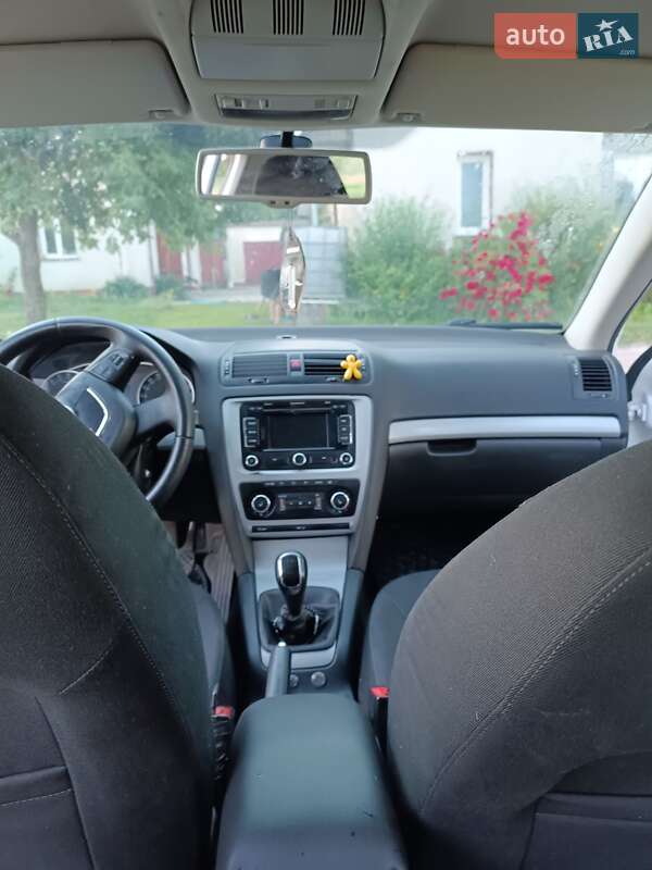 Универсал Skoda Octavia 2012 в Луцке
