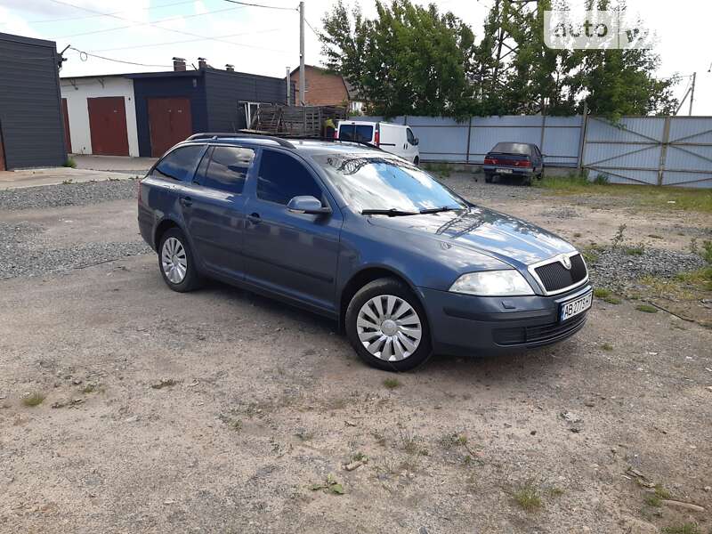 Универсал Skoda Octavia 2006 в Виннице