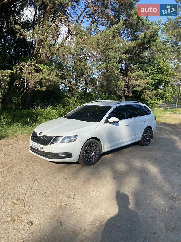 Универсал Skoda Octavia 2017 в Черкассах