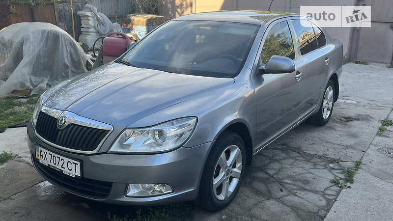 Лифтбек Skoda Octavia 2012 в 