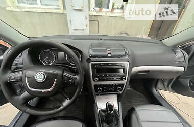 Лифтбек Skoda Octavia 2012 в 