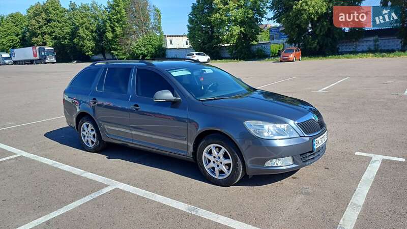 Универсал Skoda Octavia 2009 в Ровно