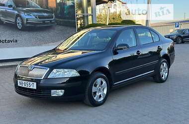 Лифтбек Skoda Octavia 2006 в Хороле