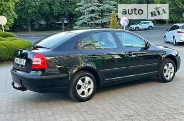 Лифтбек Skoda Octavia 2006 в Хороле