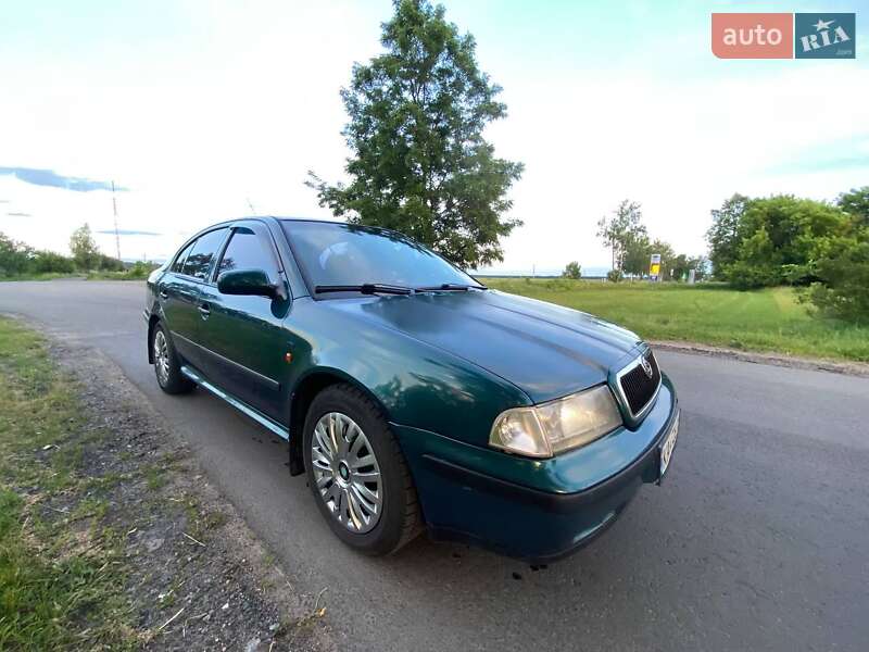 Ліфтбек Skoda Octavia 1999 в Шостці