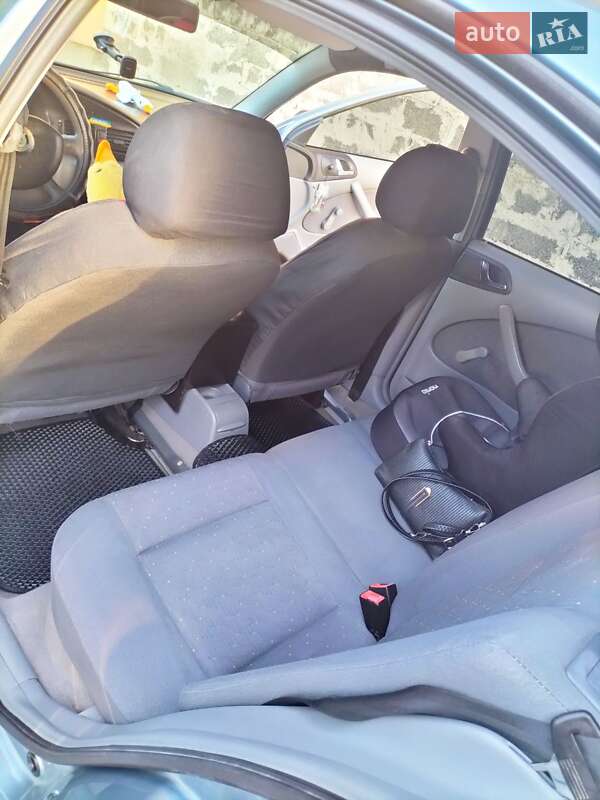 Лифтбек Skoda Octavia 2004 в Тлумаче