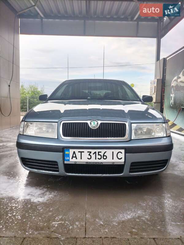 Лифтбек Skoda Octavia 2004 в Тлумаче
