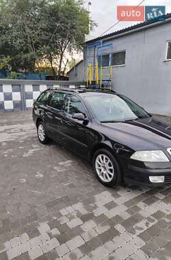 Универсал Skoda Octavia 2005 в Староконстантинове