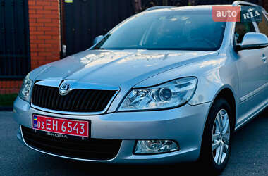 Универсал Skoda Octavia 2010 в 