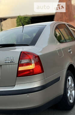 Ліфтбек Skoda Octavia 2006 в Березані