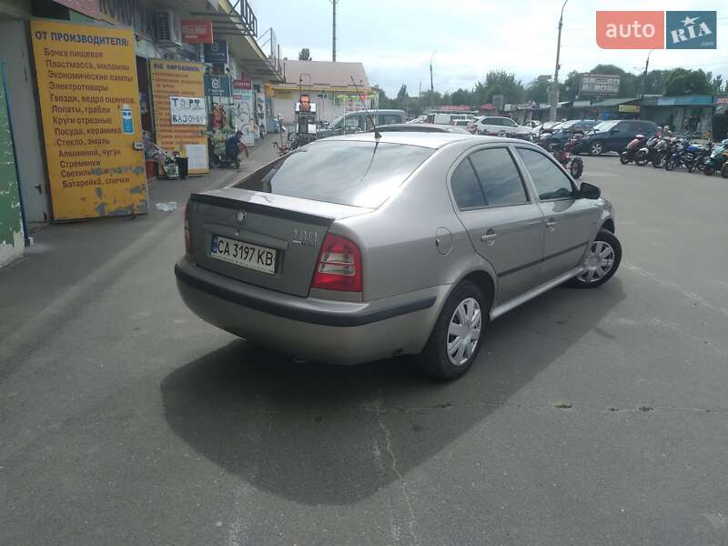 Ліфтбек Skoda Octavia 2010 в Черкасах