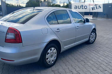 Лифтбек Skoda Octavia 2009 в Летичеве