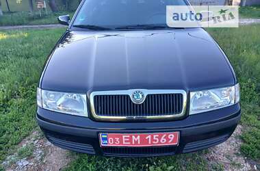 Універсал Skoda Octavia 2009 в Чернігові