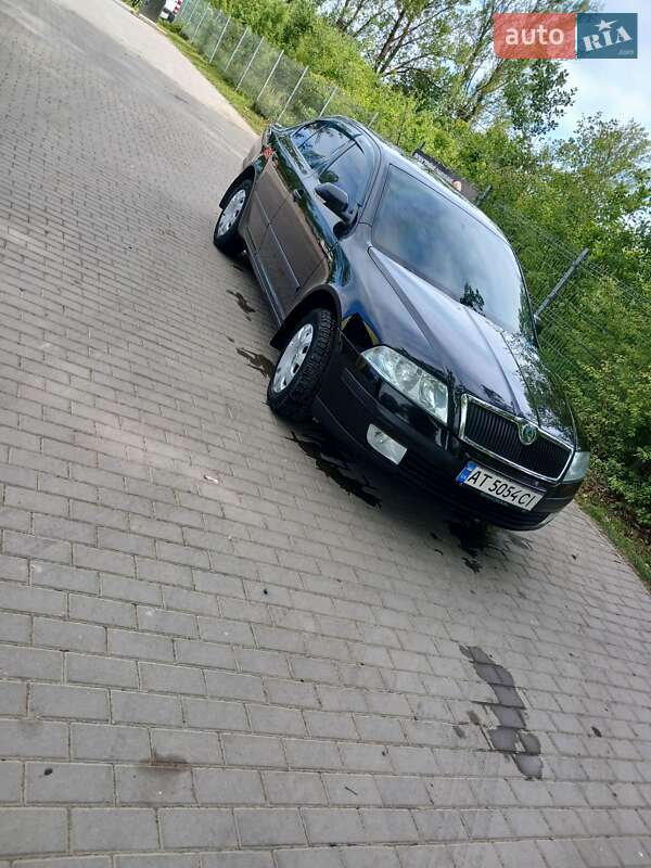 Лифтбек Skoda Octavia 2006 в 