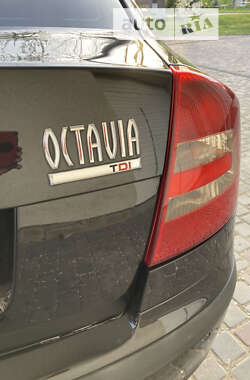 Лифтбек Skoda Octavia 2006 в Залещиках