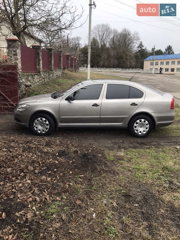 Лифтбек Skoda Octavia 2010 в Хмельницком фото 2 Лифтбек Skoda Octavia 2010 в Хмельницком