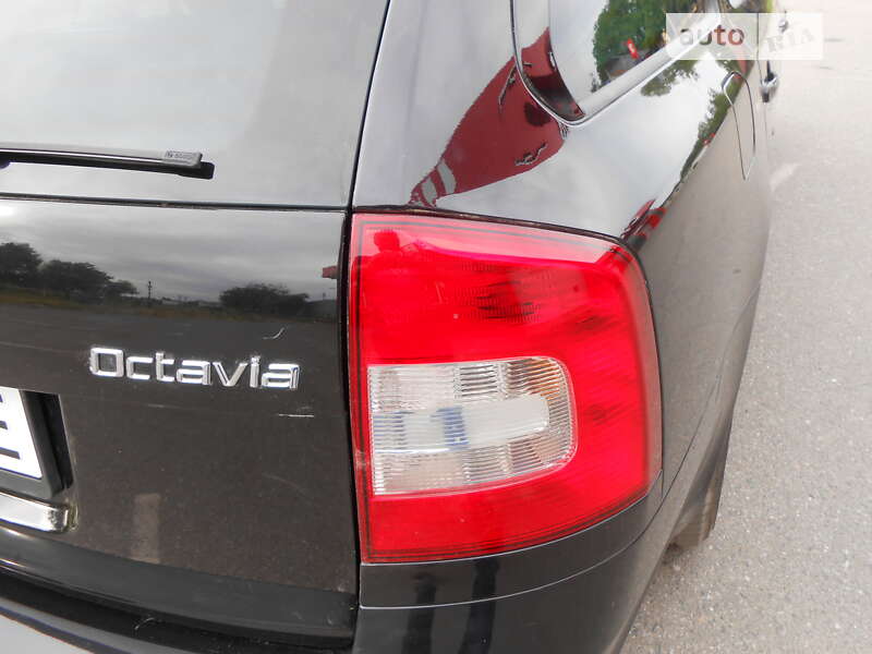 Универсал Skoda Octavia 2009 в Черкассах
