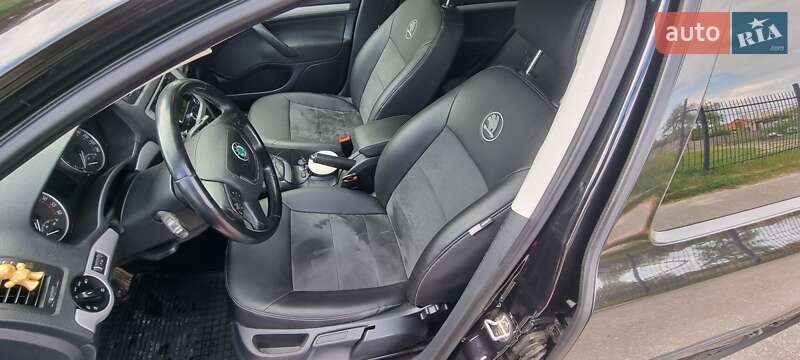 Універсал Skoda Octavia 2012 в Сумах
