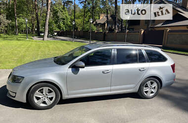 Универсал Skoda Octavia 2014 в Чернигове