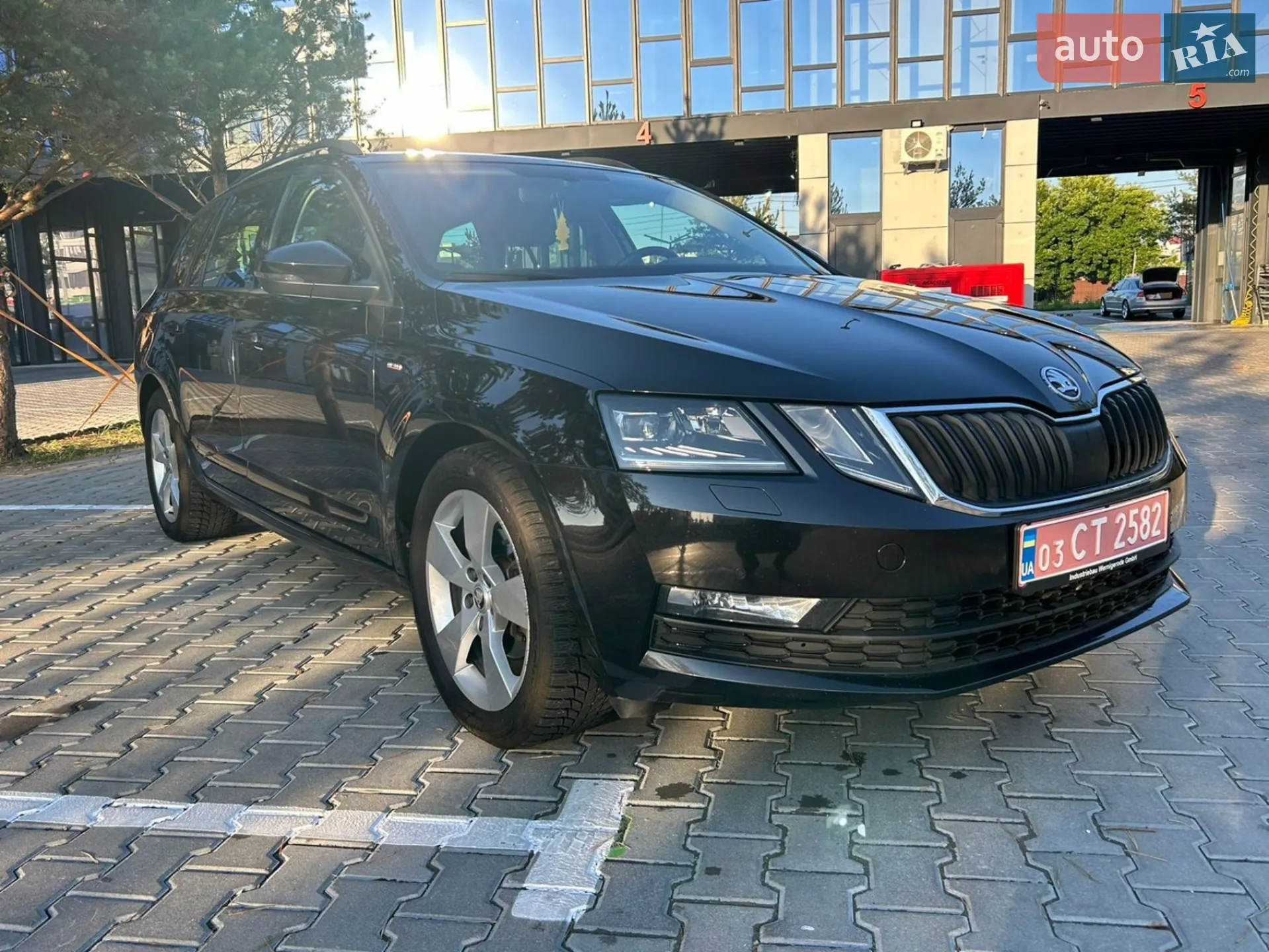 2018 Skoda Octavia - мініатюра 2