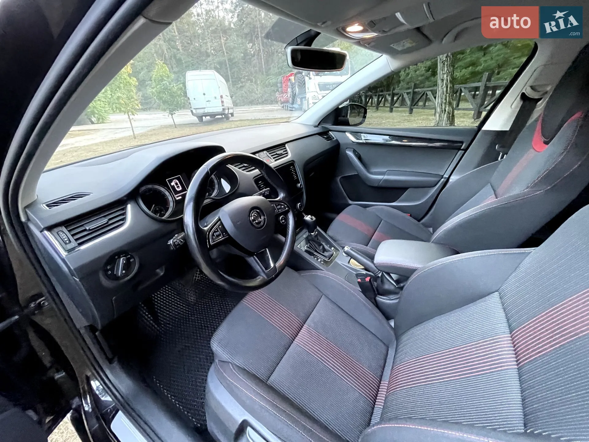 2017 Skoda Octavia - мініатюра 13