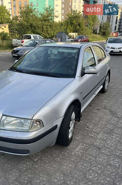 Лифтбек Skoda Octavia 2008 в 