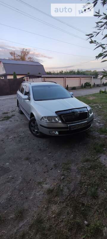 Універсал Skoda Octavia 2008 в Коростишеві