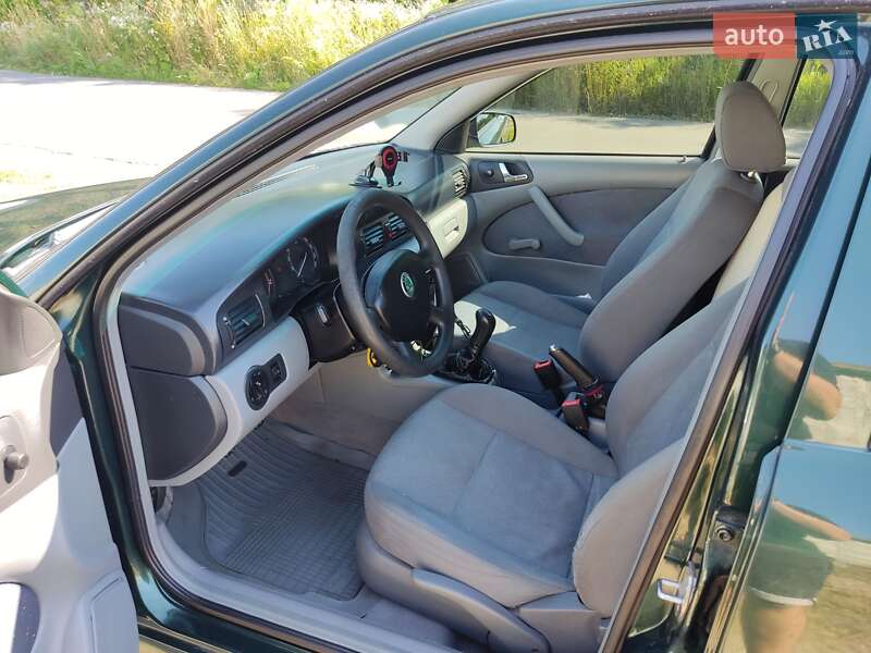 Ліфтбек Skoda Octavia 2001 в Києві