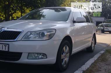 Універсал Skoda Octavia 2012 в Ладижині