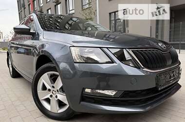 Лифтбек Skoda Octavia 2020 в Киеве