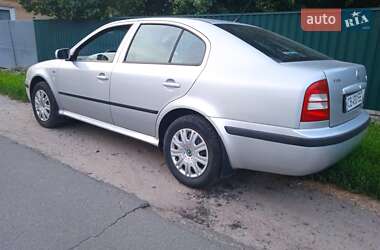 Лифтбек Skoda Octavia 2004 в 