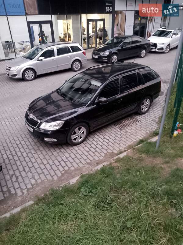 Универсал Skoda Octavia 2009 в Львове