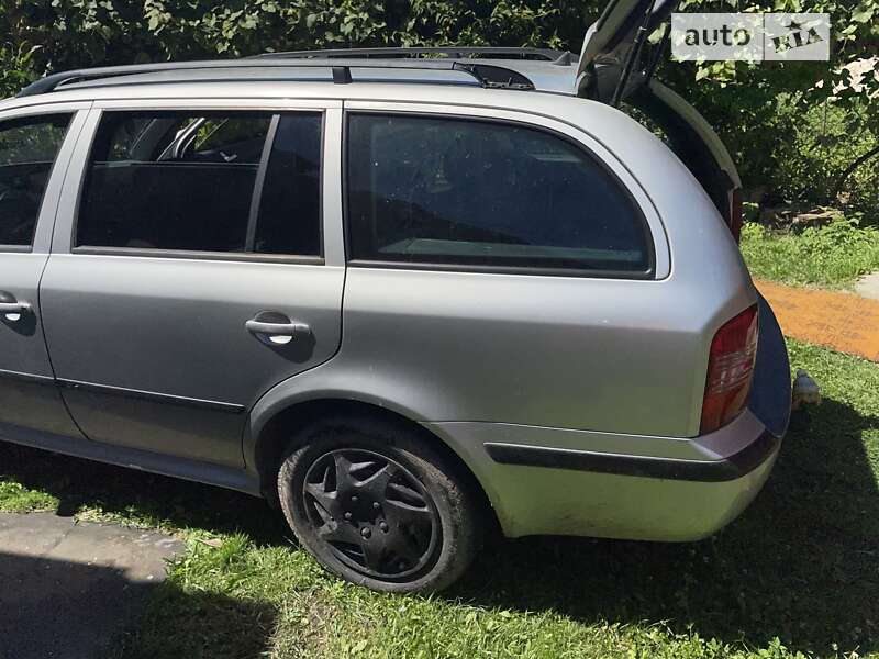 Универсал Skoda Octavia 2001 в 