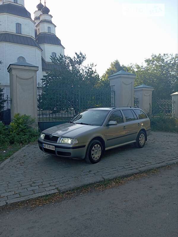 Універсал Skoda Octavia 2009 в Новомосковську