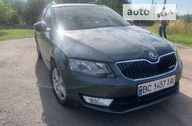 Універсал Skoda Octavia 2014 в Дрогобичі