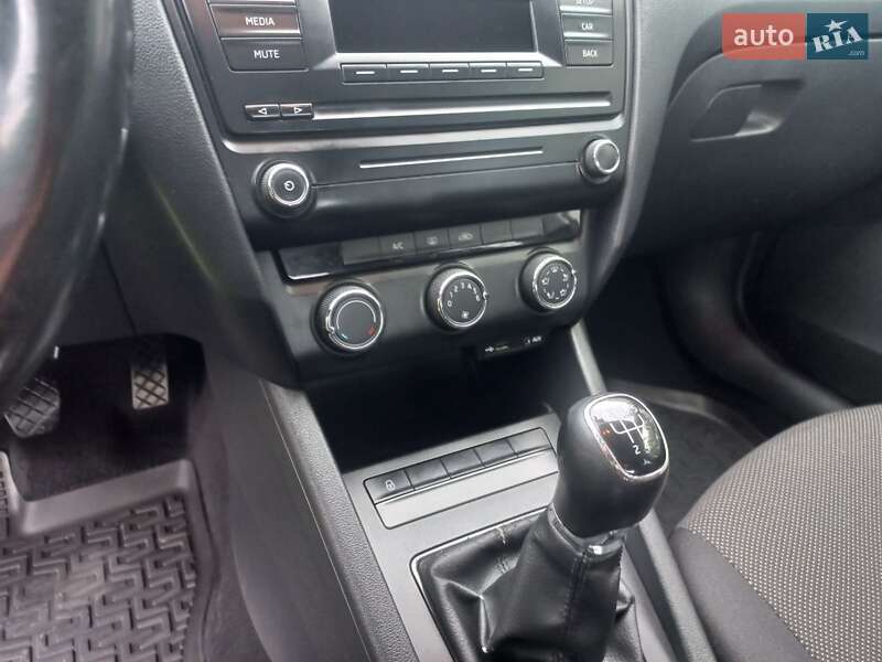 Лифтбек Skoda Octavia 2014 в Стрые