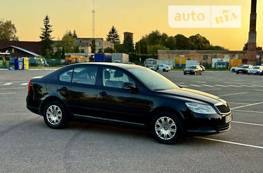 Лифтбек Skoda Octavia 2010 в Житомире