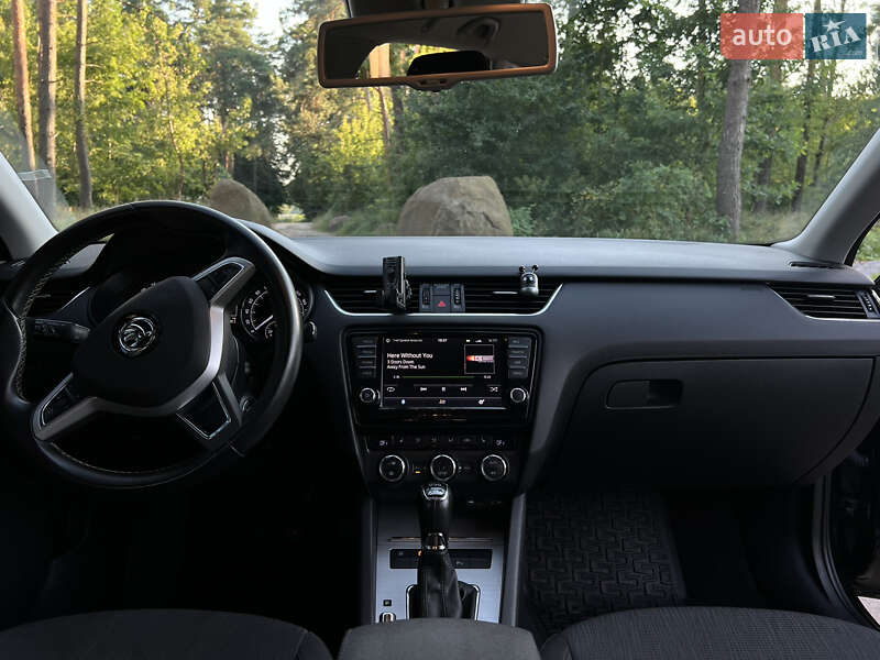 Універсал Skoda Octavia 2015 в Житомирі