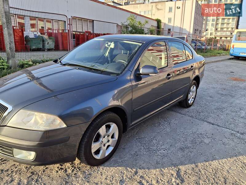 Лифтбек Skoda Octavia 2008 в Львове