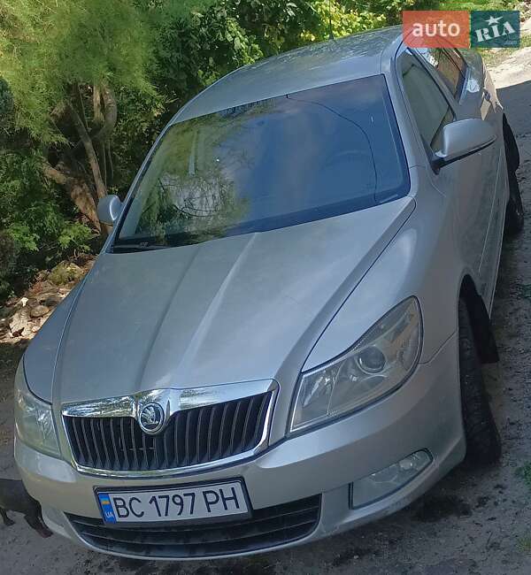 Лифтбек Skoda Octavia 2010 в 