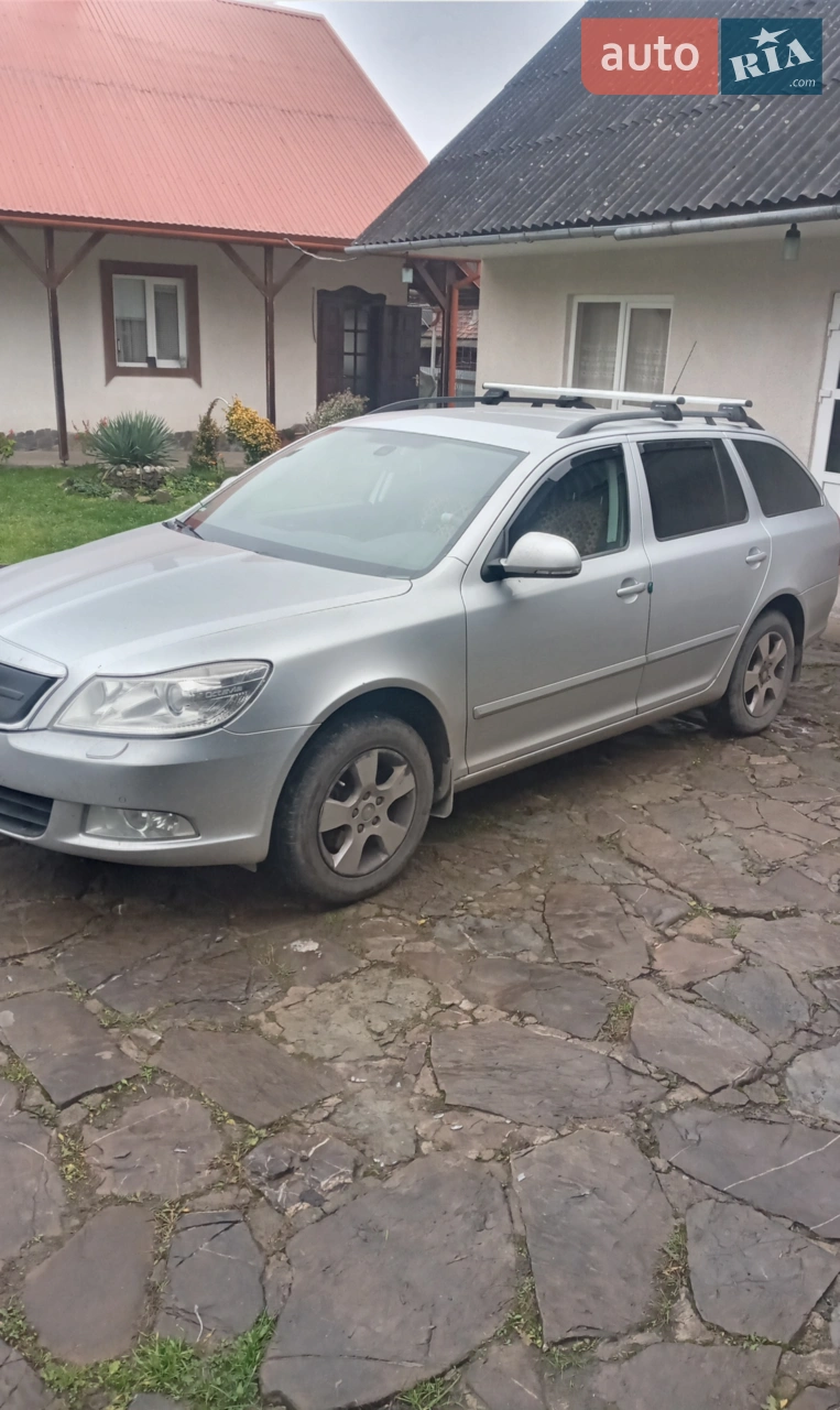 2010 Skoda Octavia - мініатюра 15